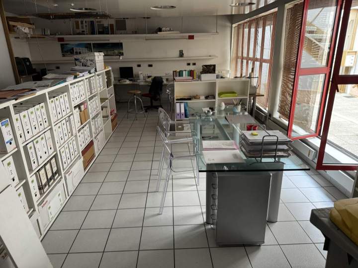 Débarras locaux professionnels Bourgoin-Jallieu