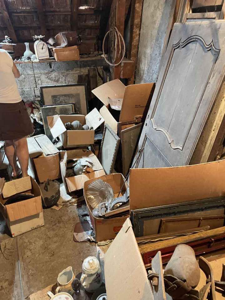 Évacuation d'encombrants en cave et comble Bourgoin-Jallieu